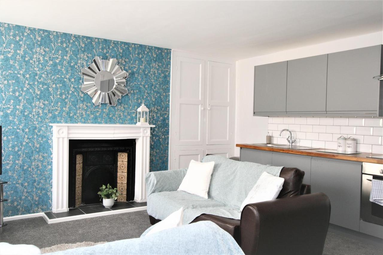 Central Serviced Apartments By Roomsbooked Cheltenham Luaran gambar