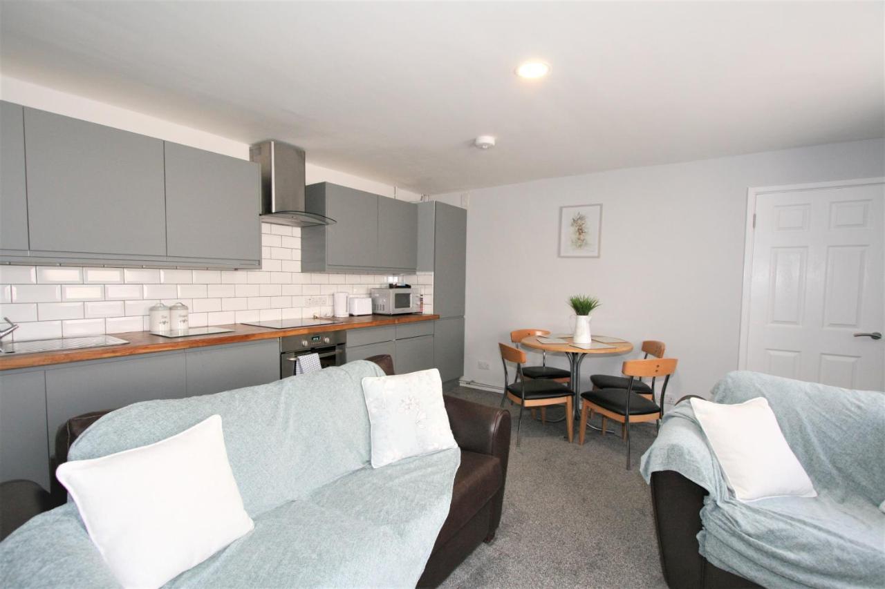 Central Serviced Apartments By Roomsbooked Cheltenham Luaran gambar