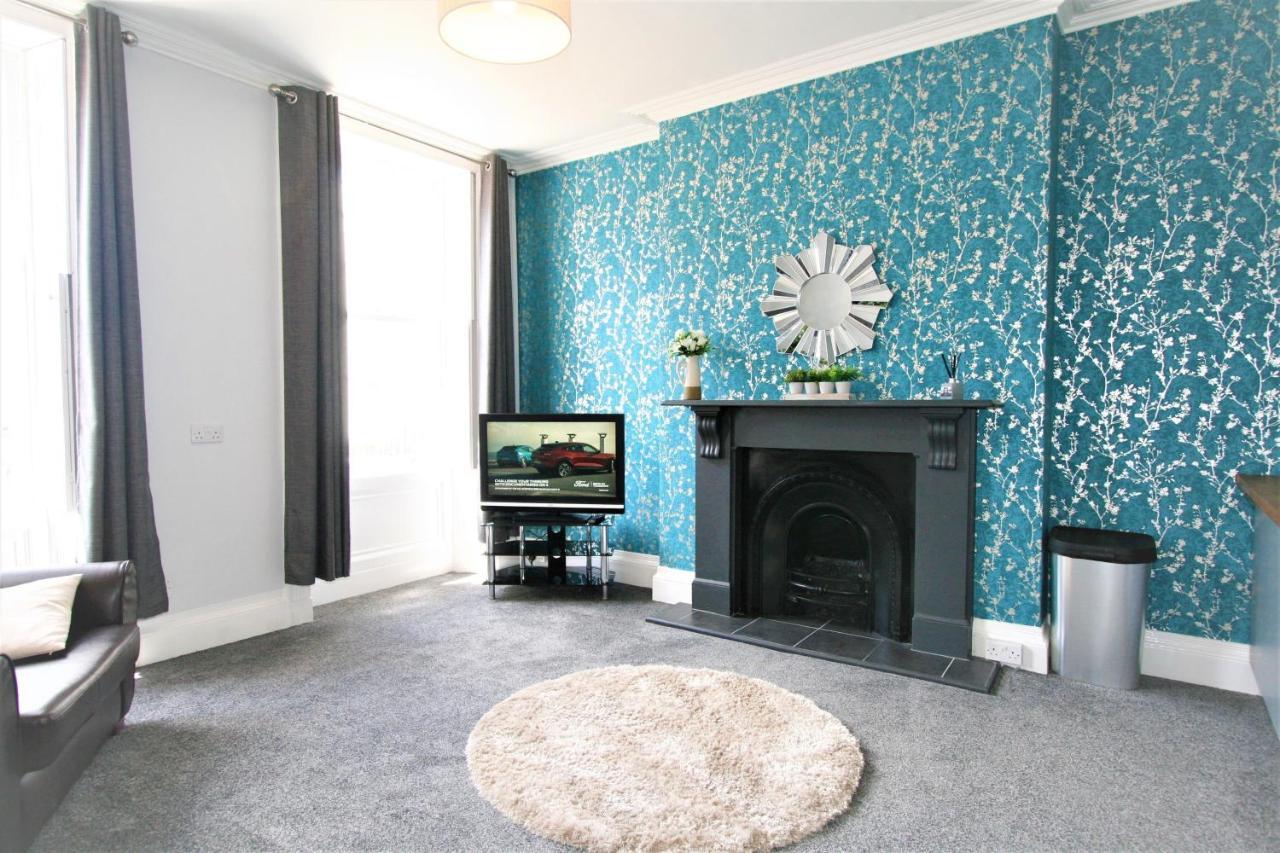 Central Serviced Apartments By Roomsbooked Cheltenham Luaran gambar