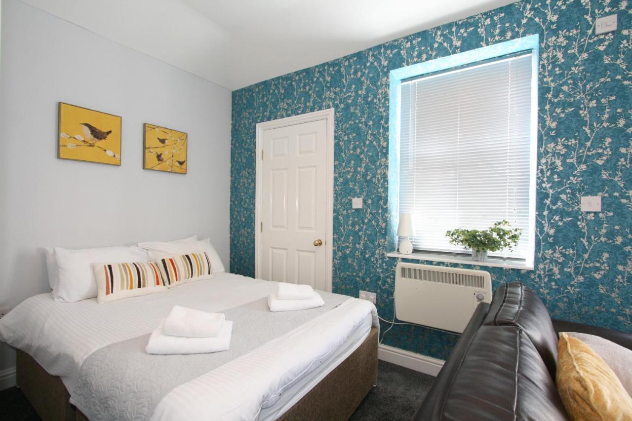 Central Serviced Apartments By Roomsbooked Cheltenham Luaran gambar